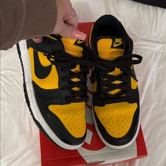 Nike dunk low reverse goldenrod black & yellow - Picture 2 of 8